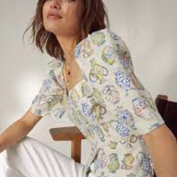 WILFRED Aritzia Linen Smocked Puff Sleeve FATALE Vase Print Blouse XS - Picture 4 of 7